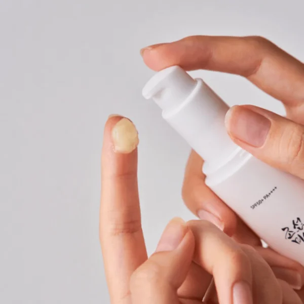 BEAUTY OF JOSEON GINSENG MOIST SUN SERUM 50ML - Image 3